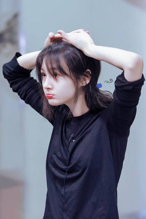 青训基地开设球员礼仪课程培养综合素质能力，足球青训人才