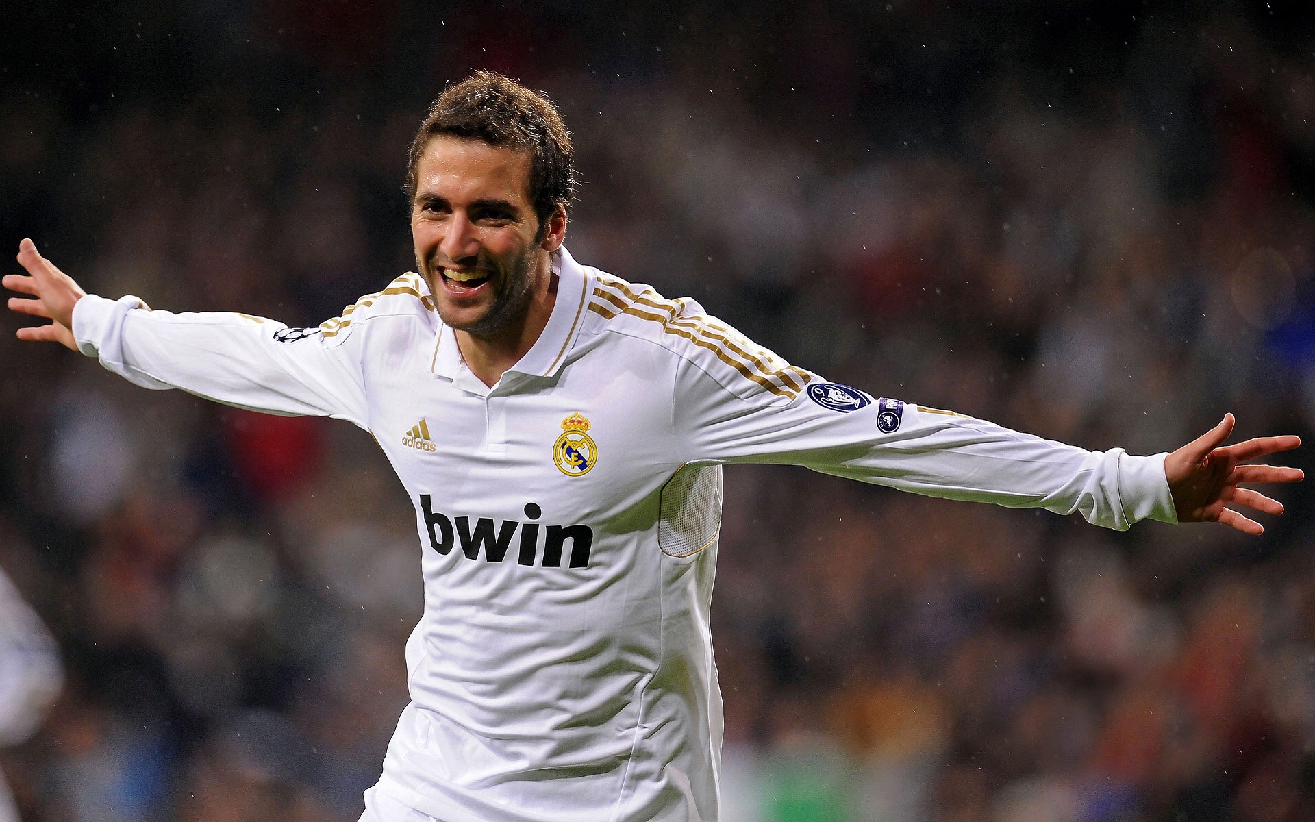 _老鹰快攻积极，场面火爆引人入胜_，老鹰集锦